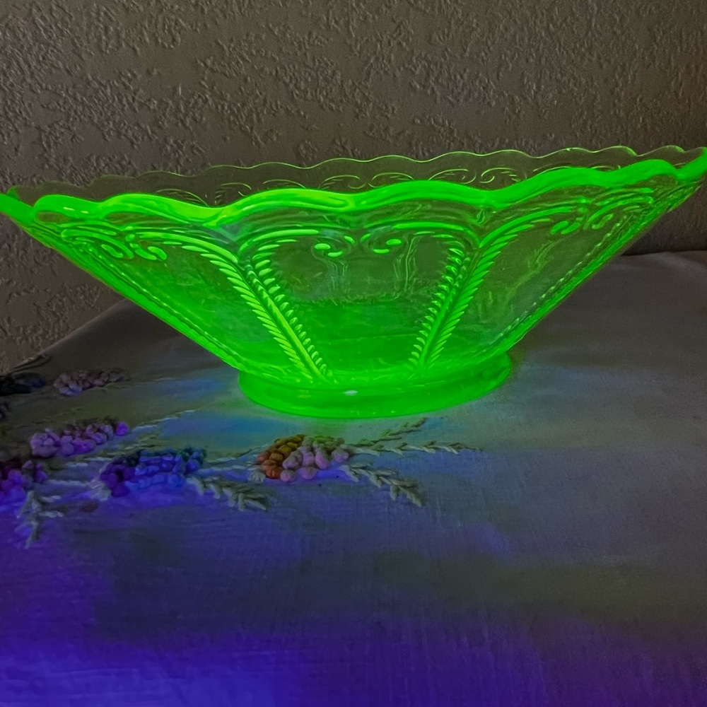 Vintage Uranium Glass Console Bowl 1930s Depression Glass Glows Under UV Light